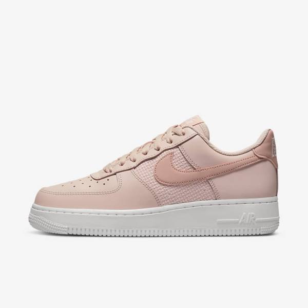 Nike Air Force 1 07 ESS Sneakers Damen Rosa Weiß Rosa | NK789ERD