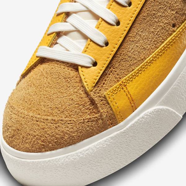 Nike Blazer Low Plattform Sneakers Damen Gold | NK130GAB