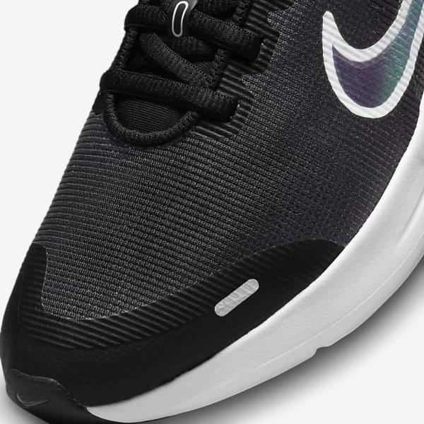 Nike Downshifter 12 Older Straßen Laufschuhe Kinder Schwarz Dunkelgrau Weiß | NK751VAG