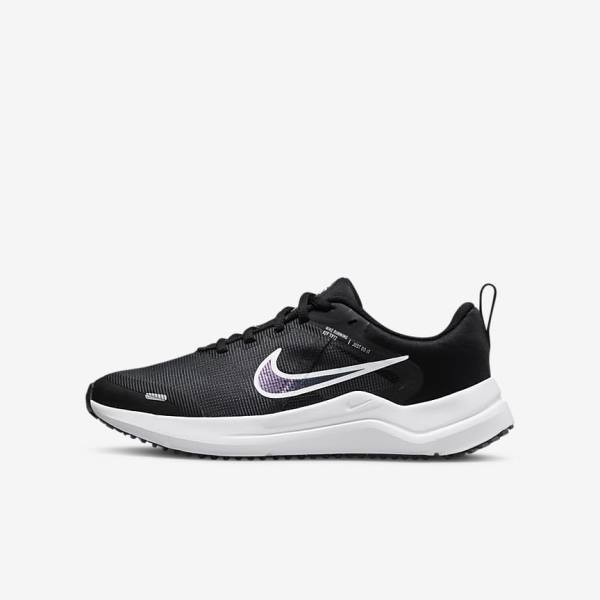 Nike Downshifter 12 Older Straßen Laufschuhe Kinder Schwarz Dunkelgrau Weiß | NK751VAG