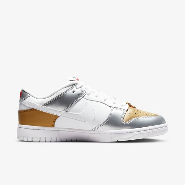 Nike Dunk Low SE Sneakers Damen Gold | NK685WGO