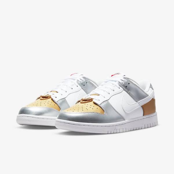 Nike Dunk Low SE Sneakers Damen Gold | NK685WGO