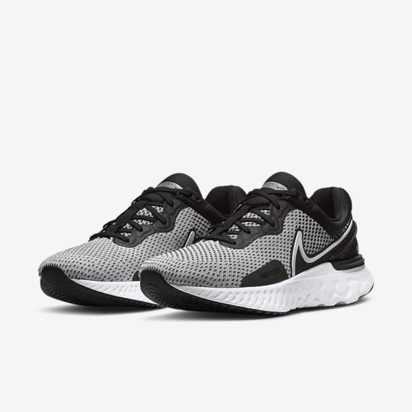 Nike React Miler 3 Straßen Laufschuhe Herren Metal | NK491RES